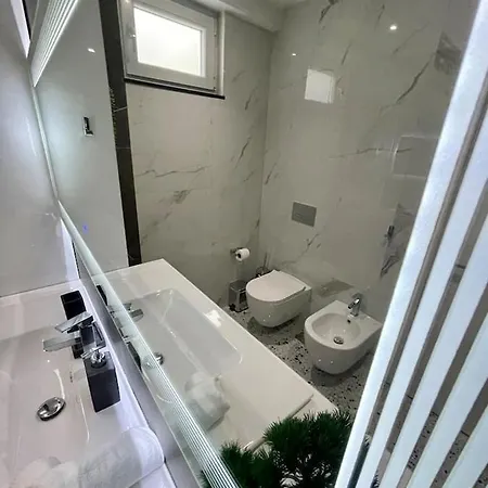 3d / Center *