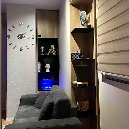 3d / Center * Τίρανα
